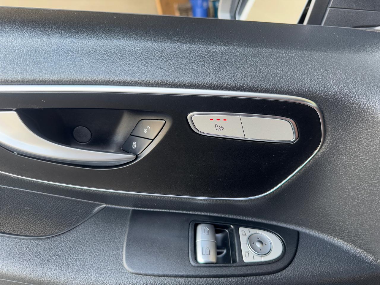 Mercedes-Benz Metris Passenger Van  2016