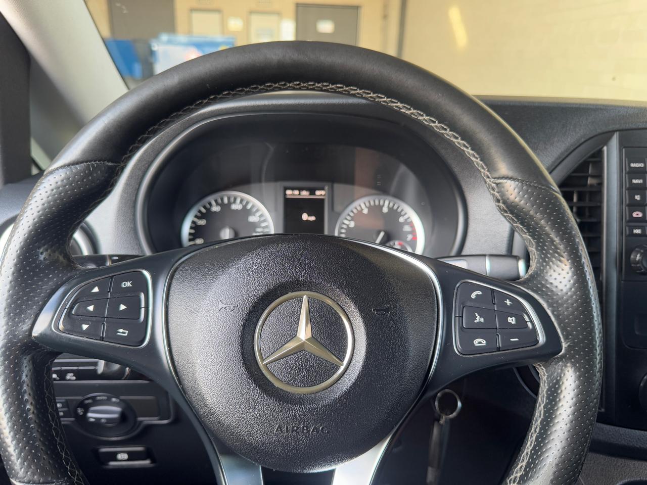 Mercedes-Benz Metris Passenger Van  2016