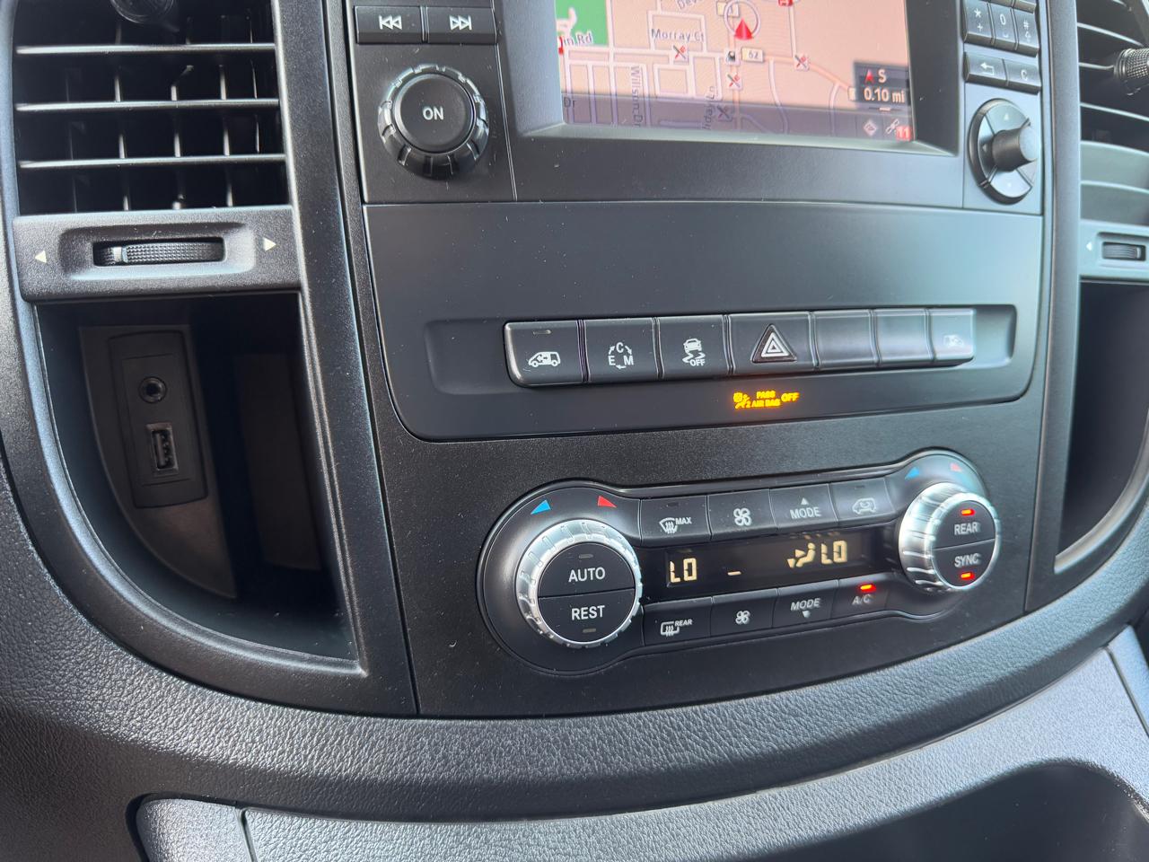 Mercedes-Benz Metris Passenger Van  2016