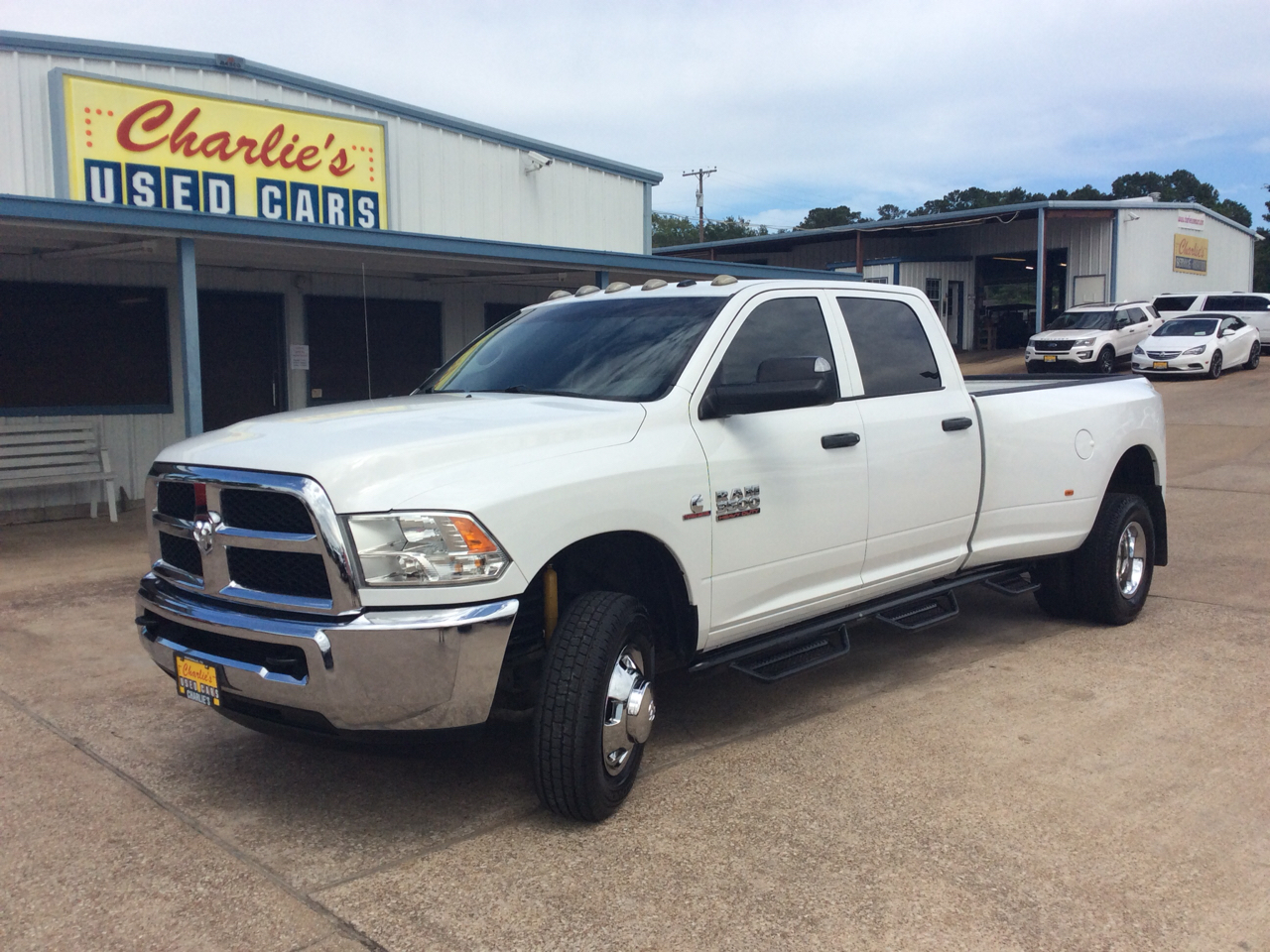 Used 2015 RAM 3500 4WD Crew Cab DRW Tradesman for Sale in Huntsville TX