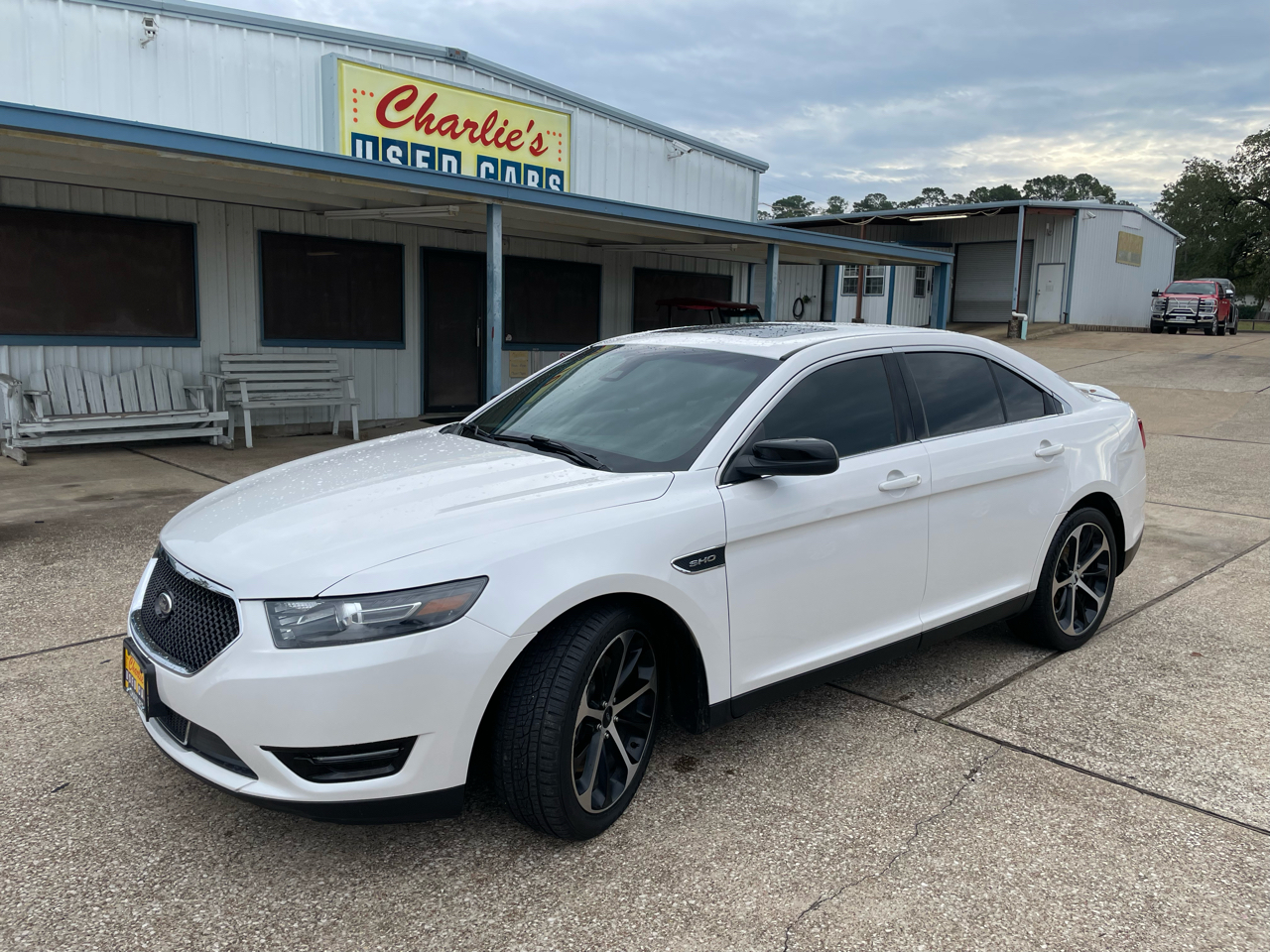 2015 Ford Taurus 4dr Sdn SHO AWD