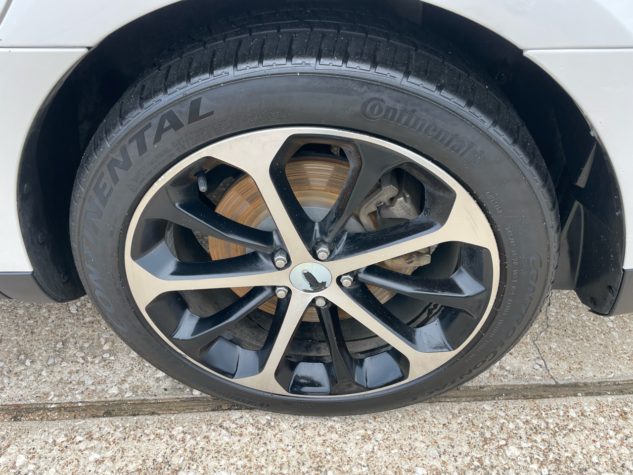 Ford Taurus 4dr Sdn SHO AWD 2015