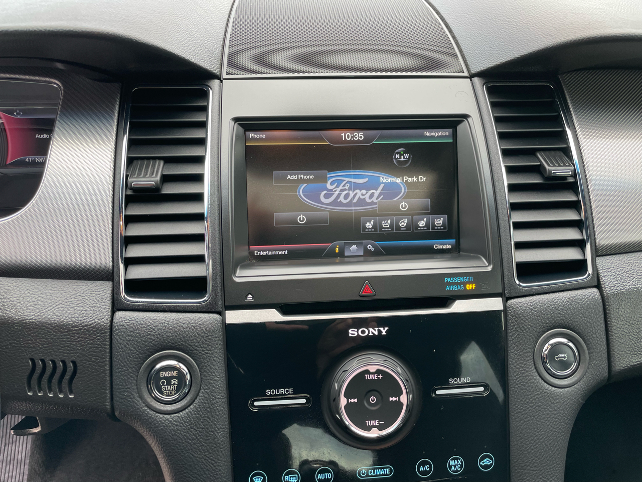 Ford Taurus 4dr Sdn SHO AWD 2015