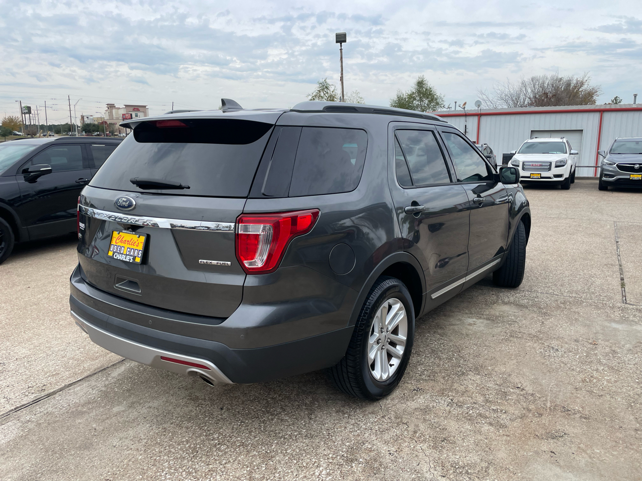 Ford Explorer FWD 4dr XLT 2016