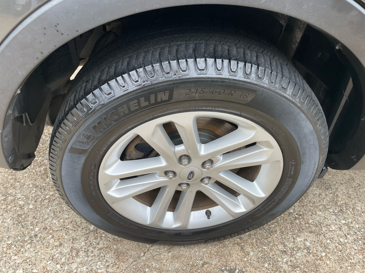 Ford Explorer FWD 4dr XLT 2016