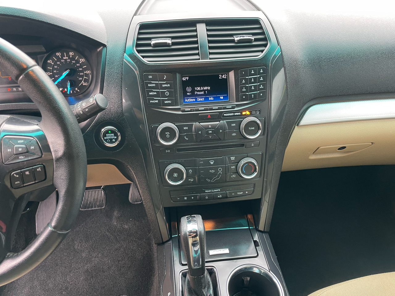 Ford Explorer FWD 4dr XLT 2016