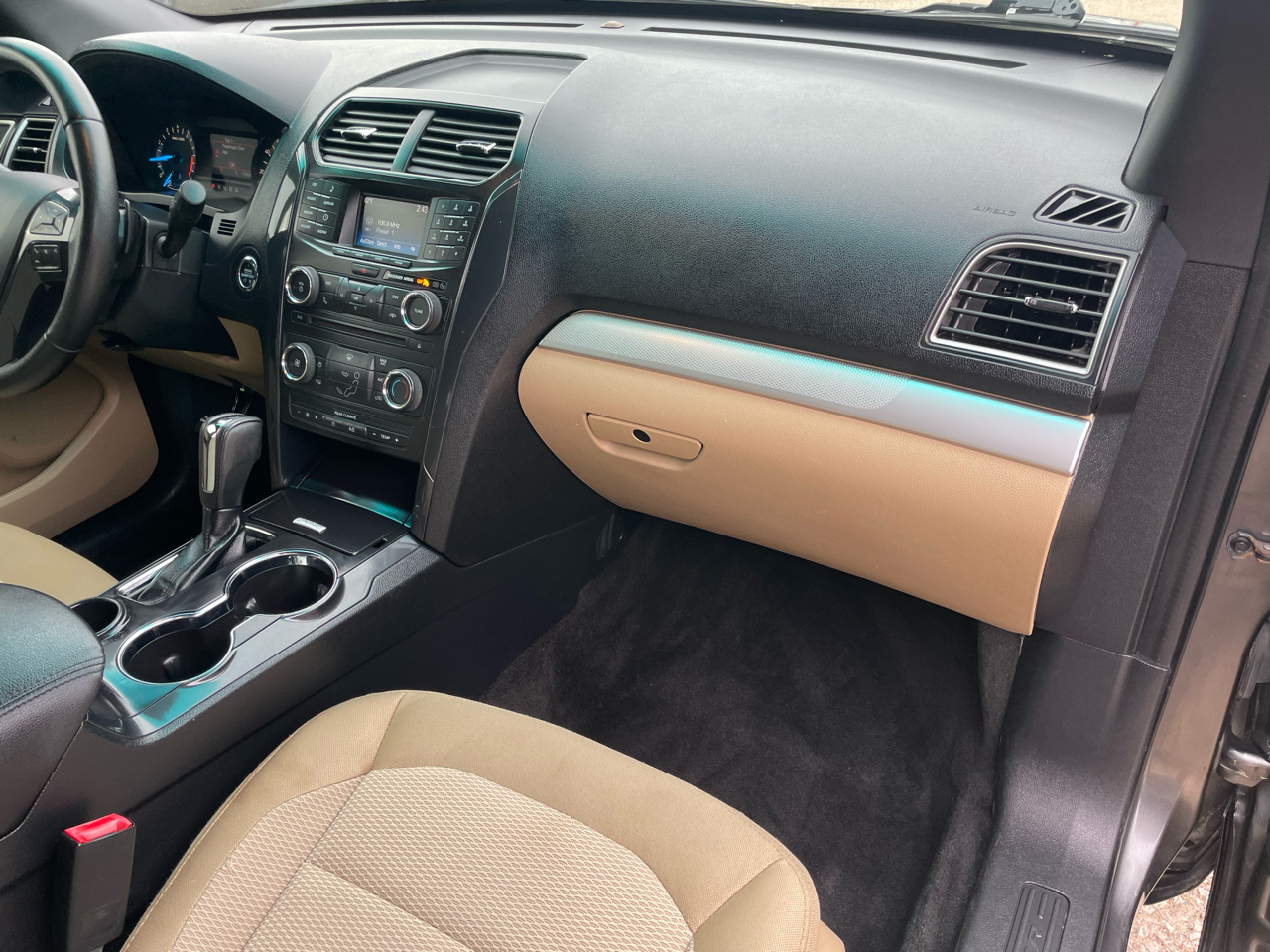 Ford Explorer FWD 4dr XLT 2016