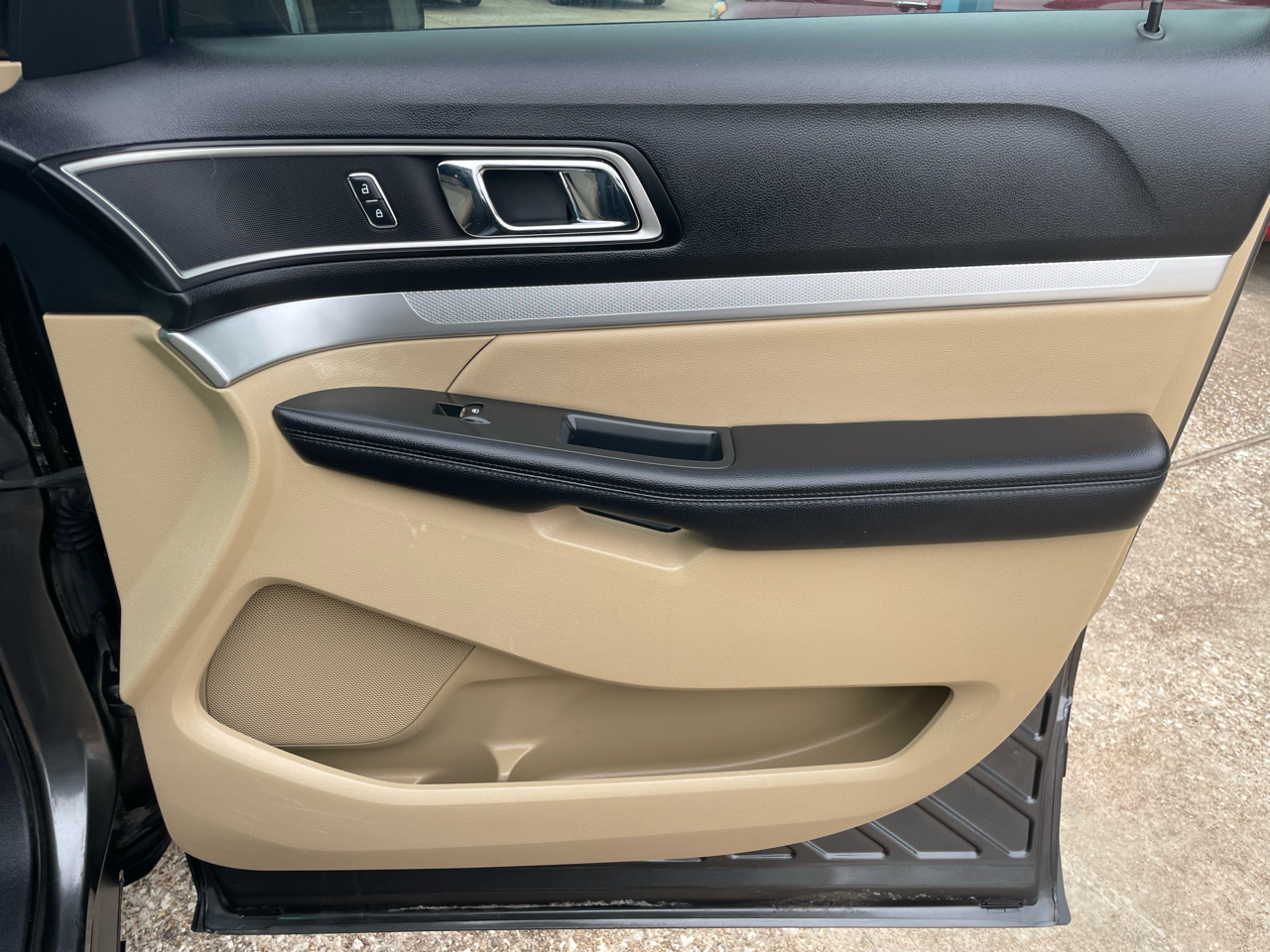 Ford Explorer FWD 4dr XLT 2016