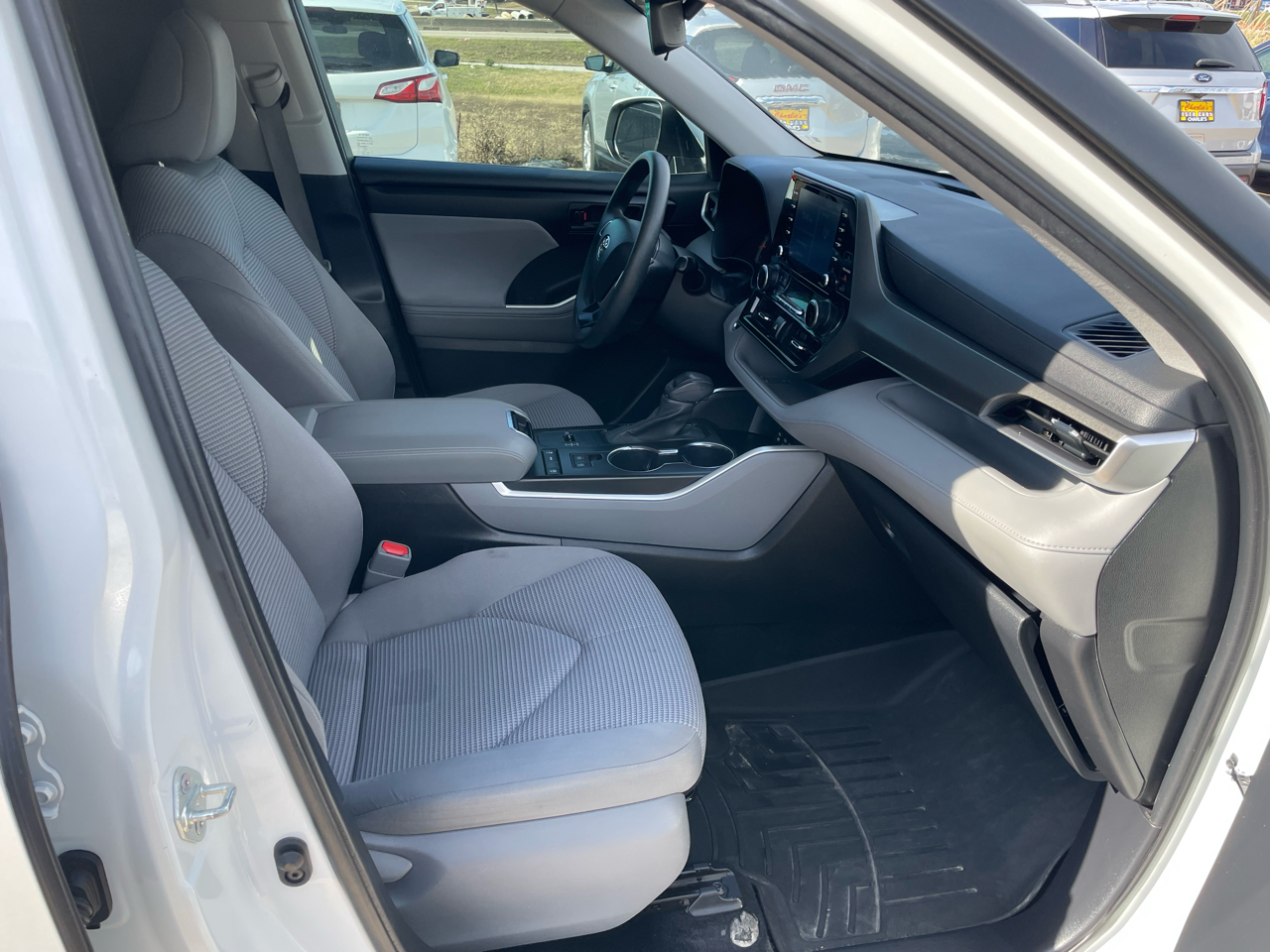 Toyota Highlander L FWD (Natl) 2022