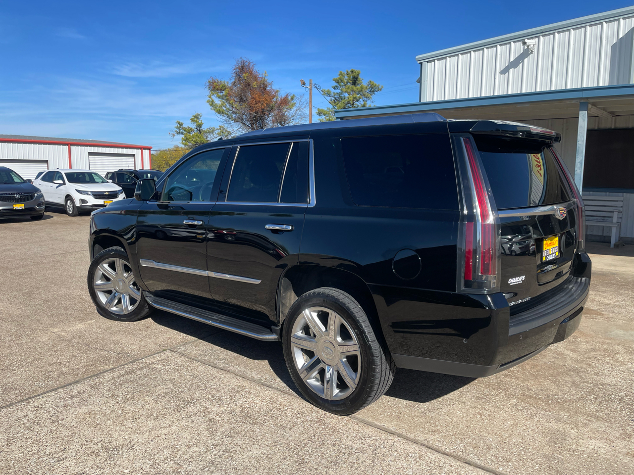 Cadillac Escalade 2WD 4dr Luxury 2018