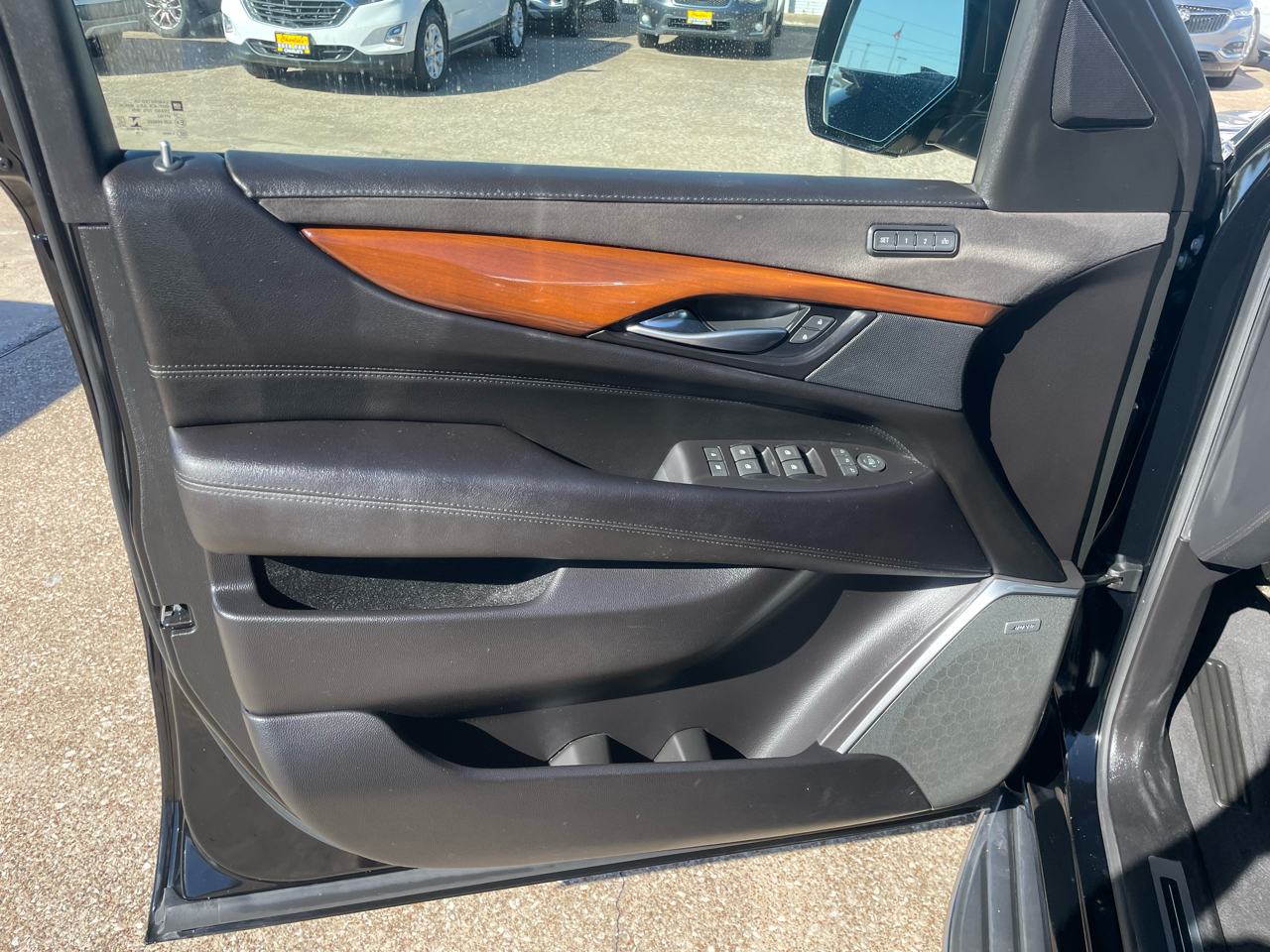 Cadillac Escalade 2WD 4dr Luxury 2018