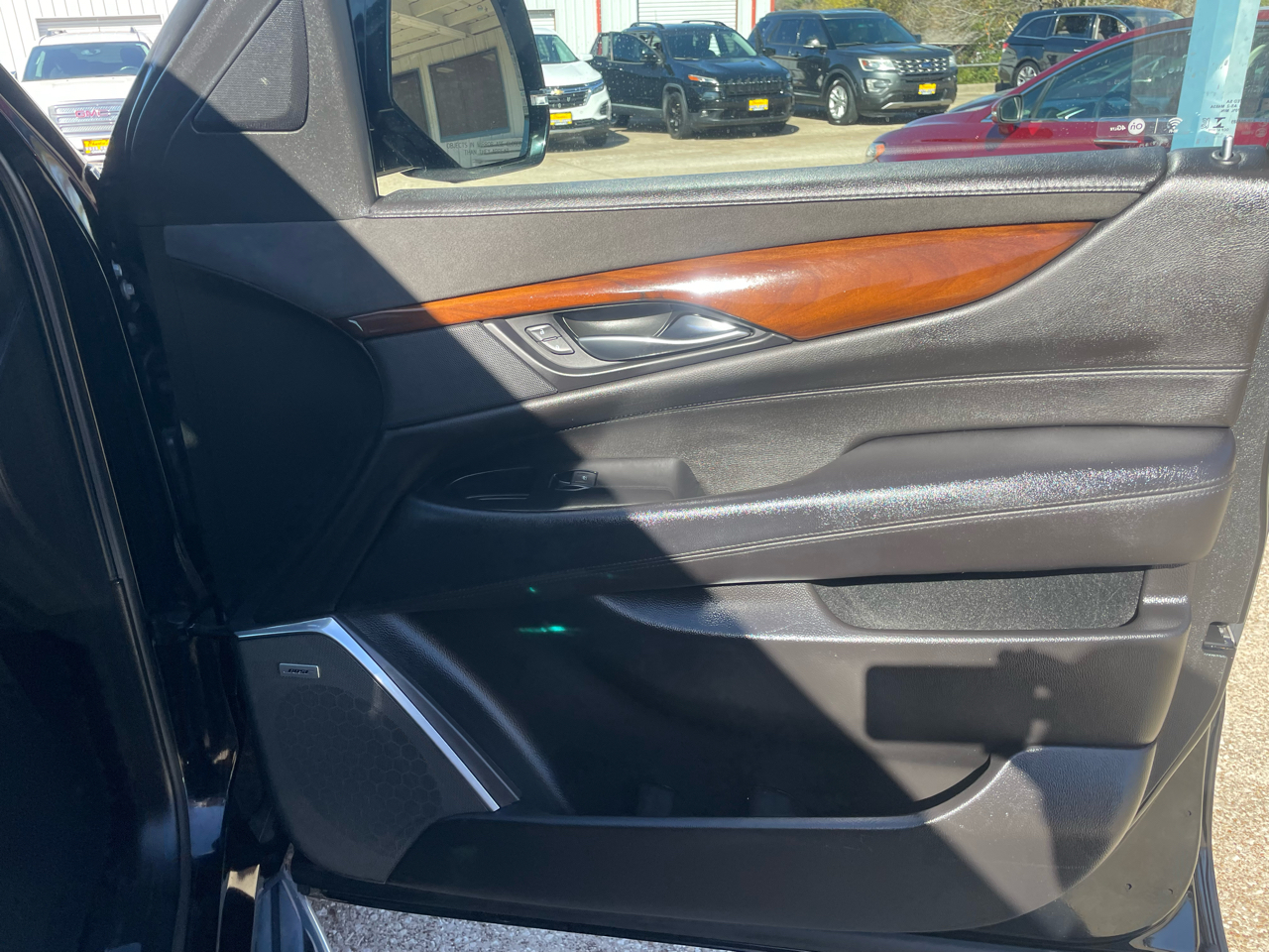 Cadillac Escalade 2WD 4dr Luxury 2018