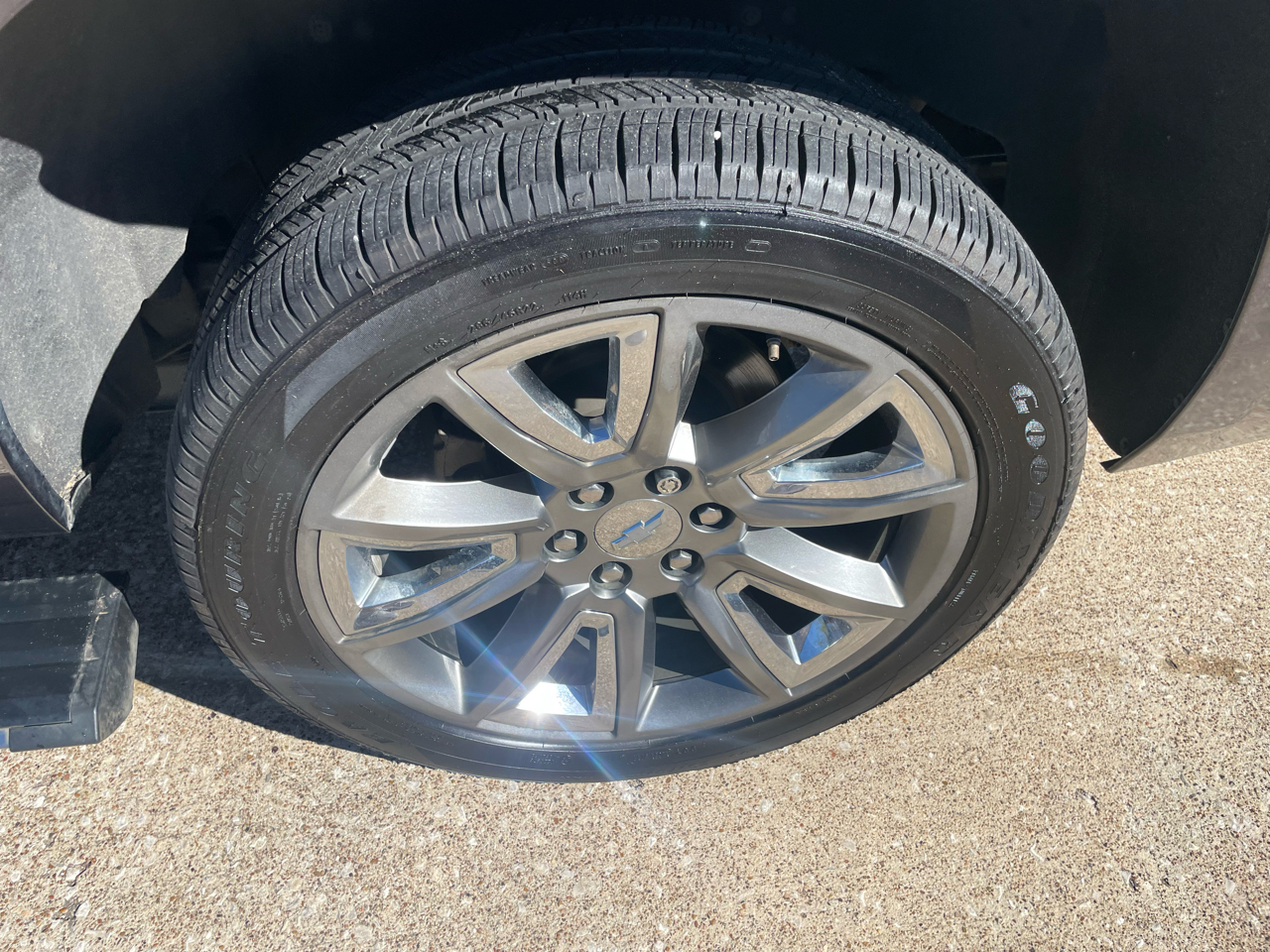 Chevrolet Suburban 2WD 4dr 1500 LTZ 2016