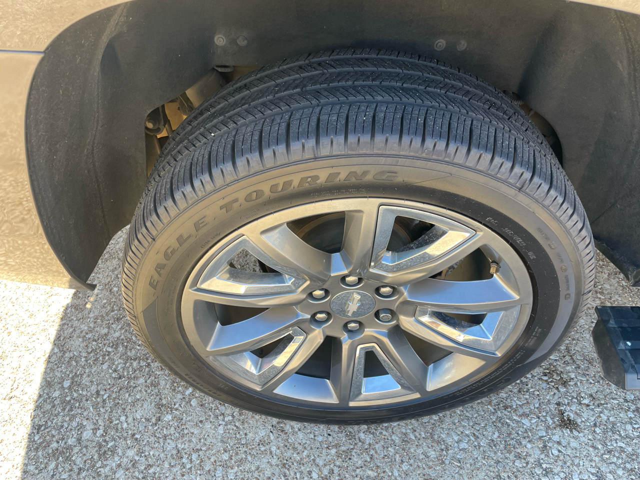 Chevrolet Suburban 2WD 4dr 1500 LTZ 2016