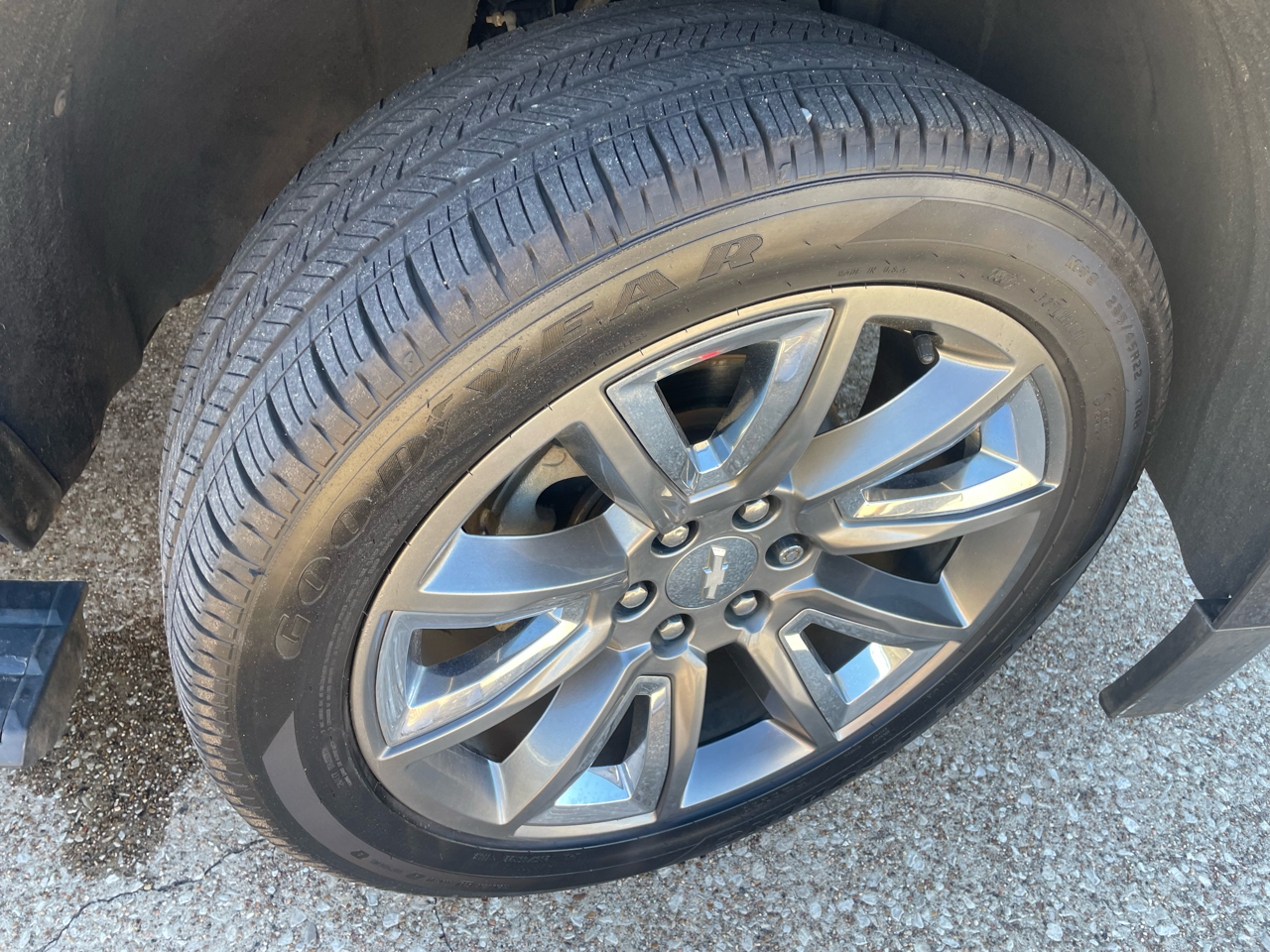 Chevrolet Suburban 2WD 4dr 1500 LTZ 2016