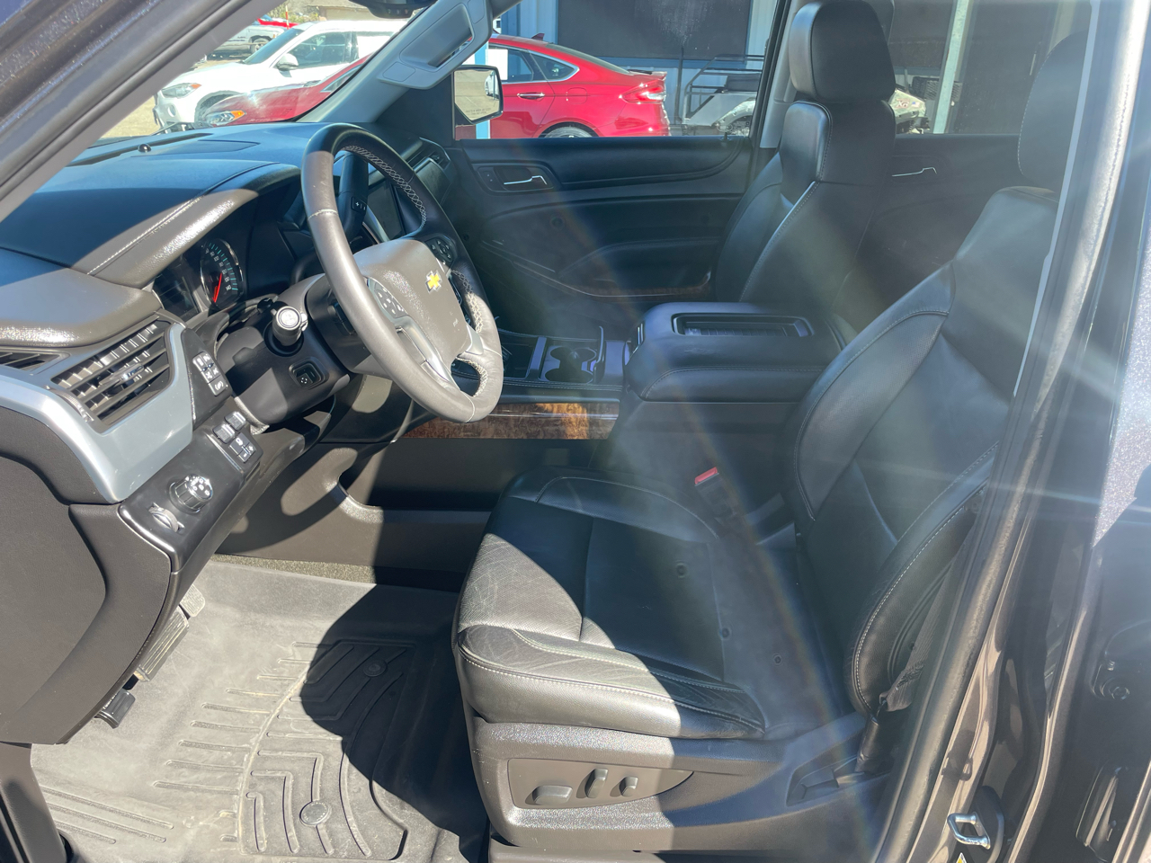 Chevrolet Suburban 2WD 4dr 1500 LTZ 2016