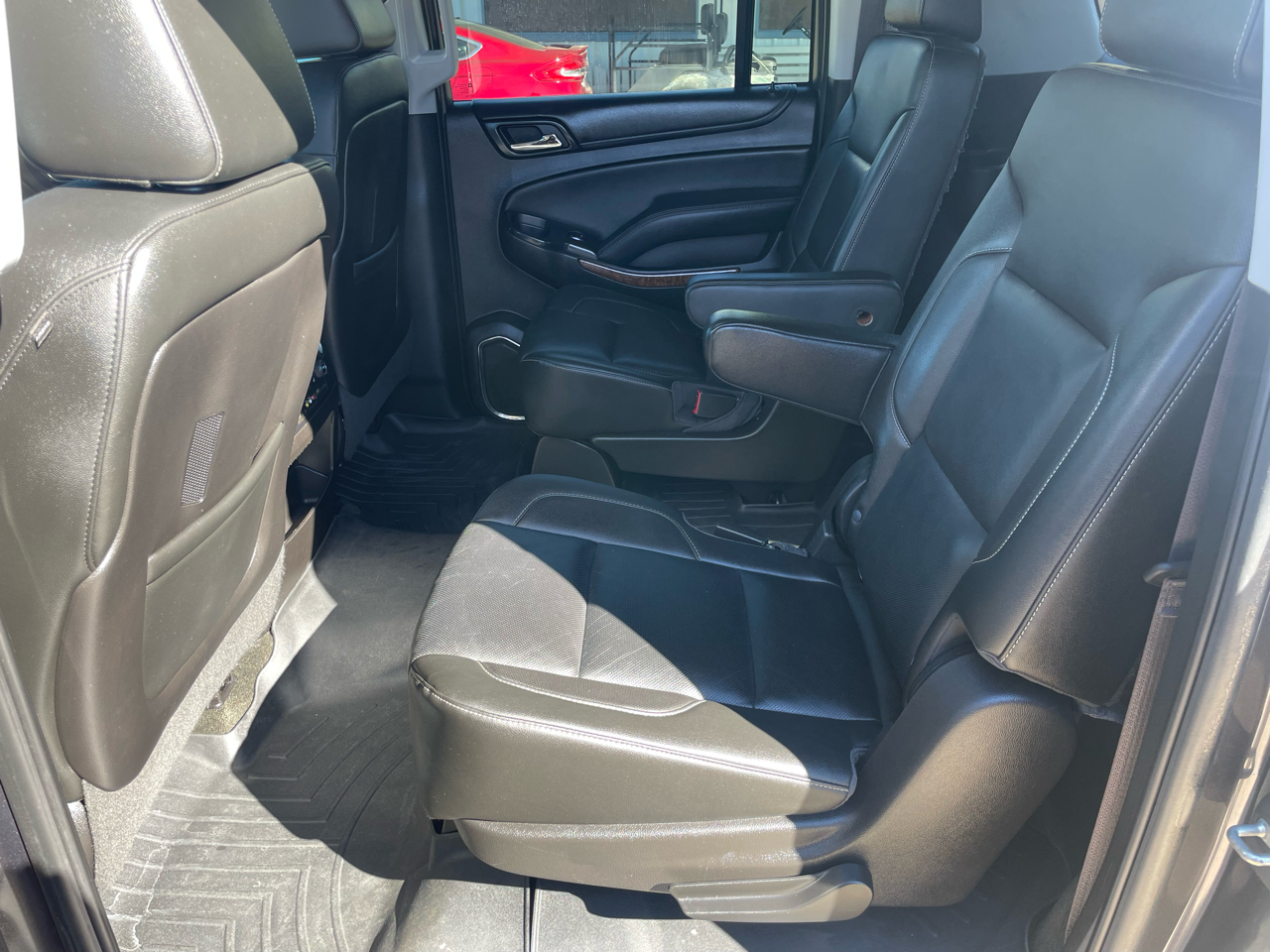 Chevrolet Suburban 2WD 4dr 1500 LTZ 2016