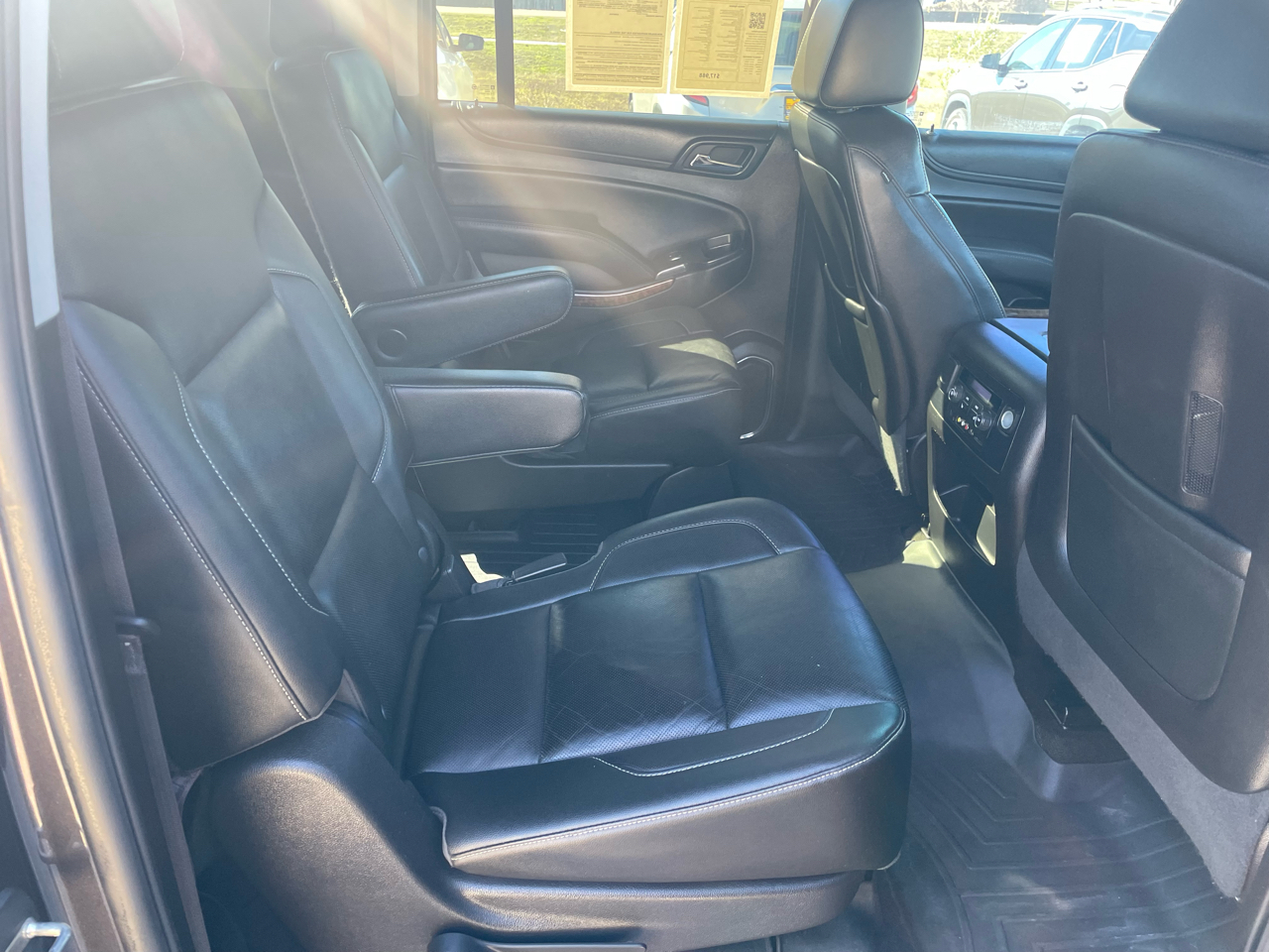 Chevrolet Suburban 2WD 4dr 1500 LTZ 2016