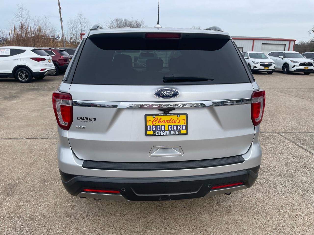 Ford Explorer XLT FWD 2019
