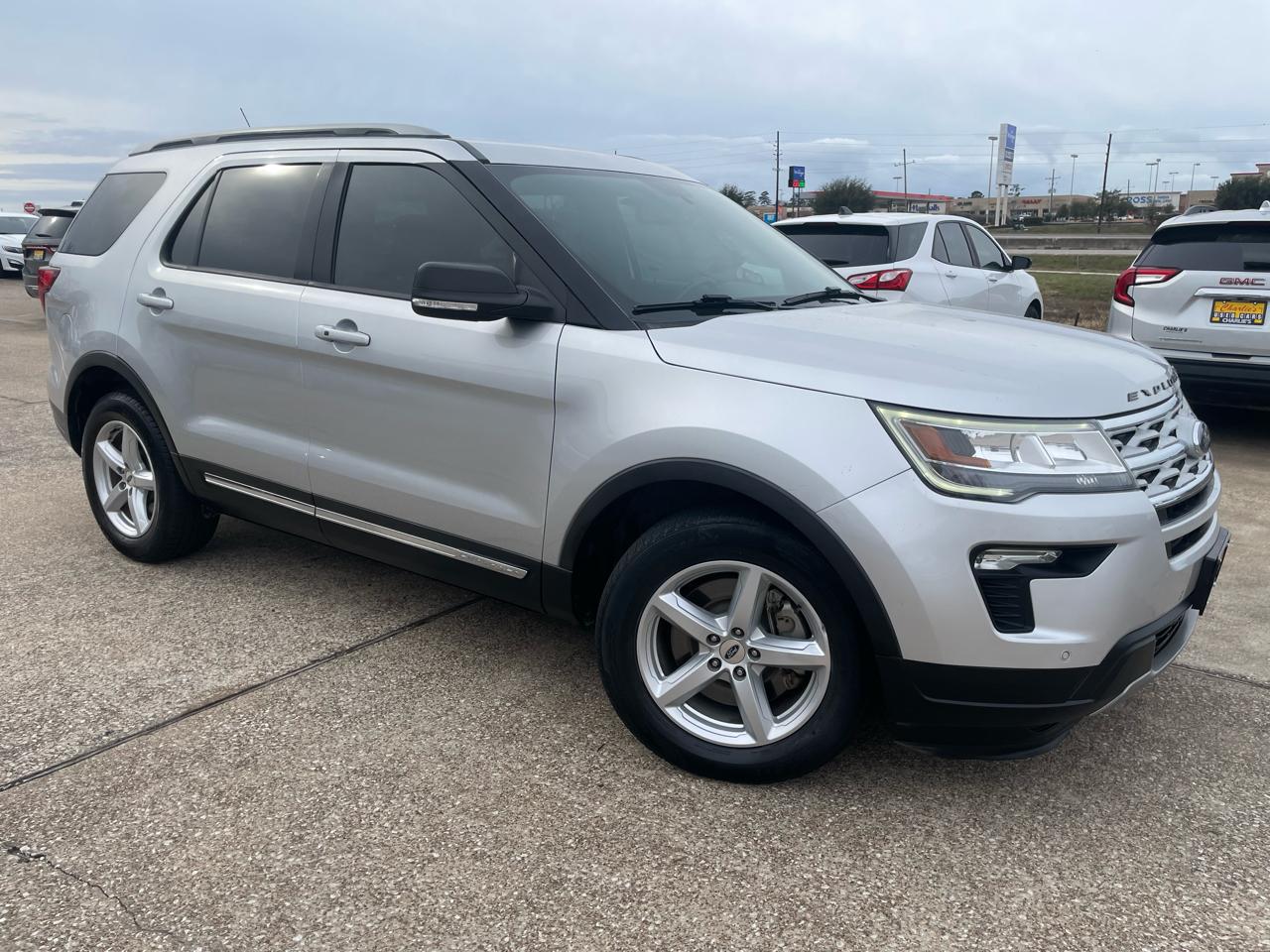 Ford Explorer XLT FWD 2019