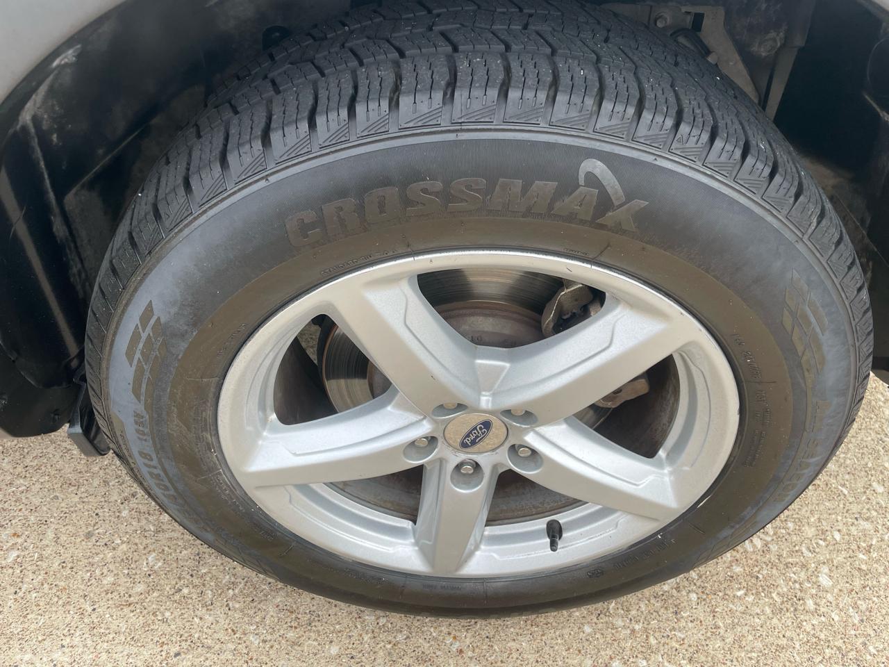 Ford Explorer XLT FWD 2019