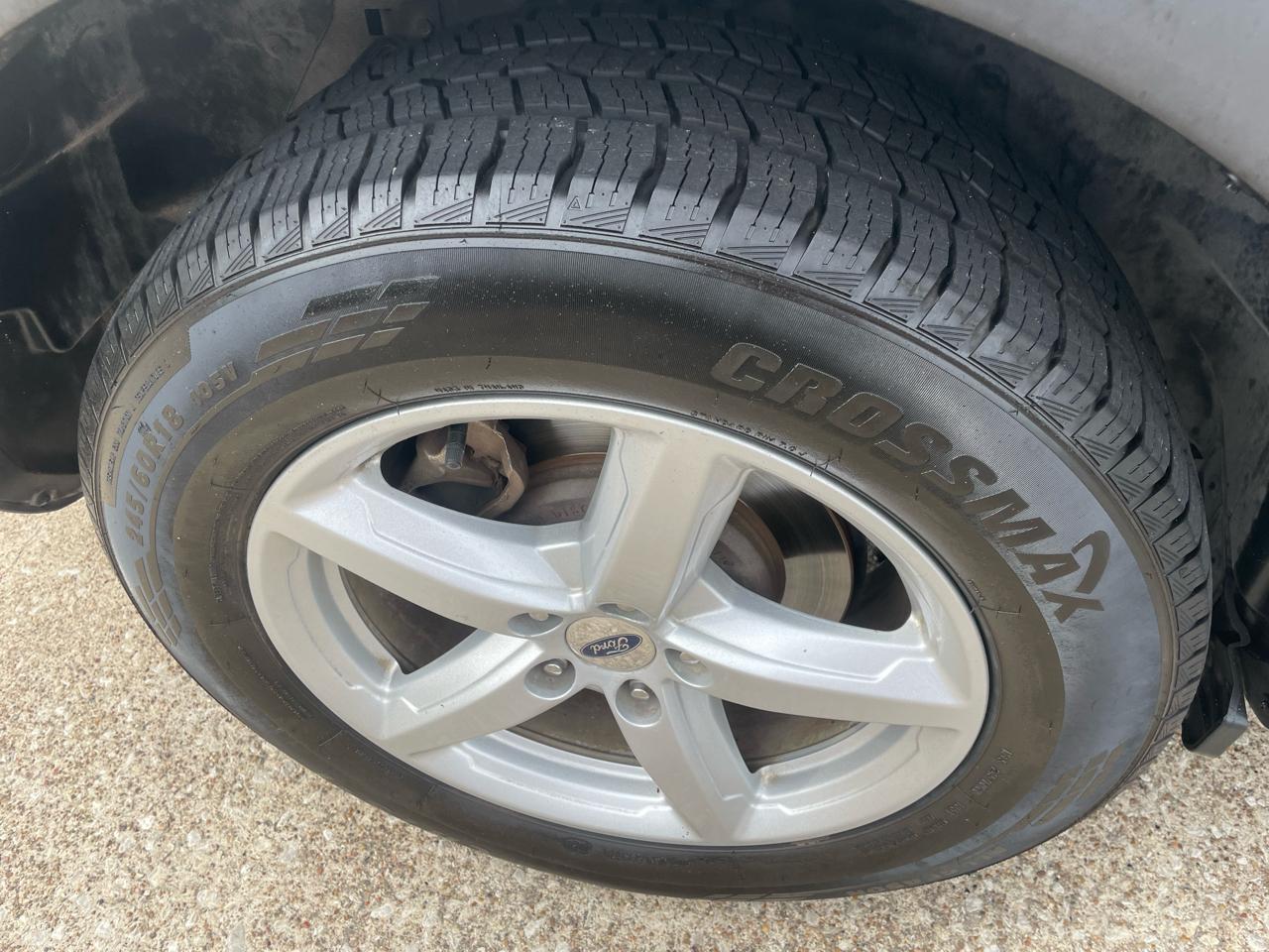 Ford Explorer XLT FWD 2019