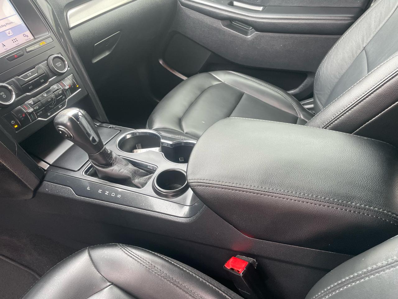 Ford Explorer XLT FWD 2019