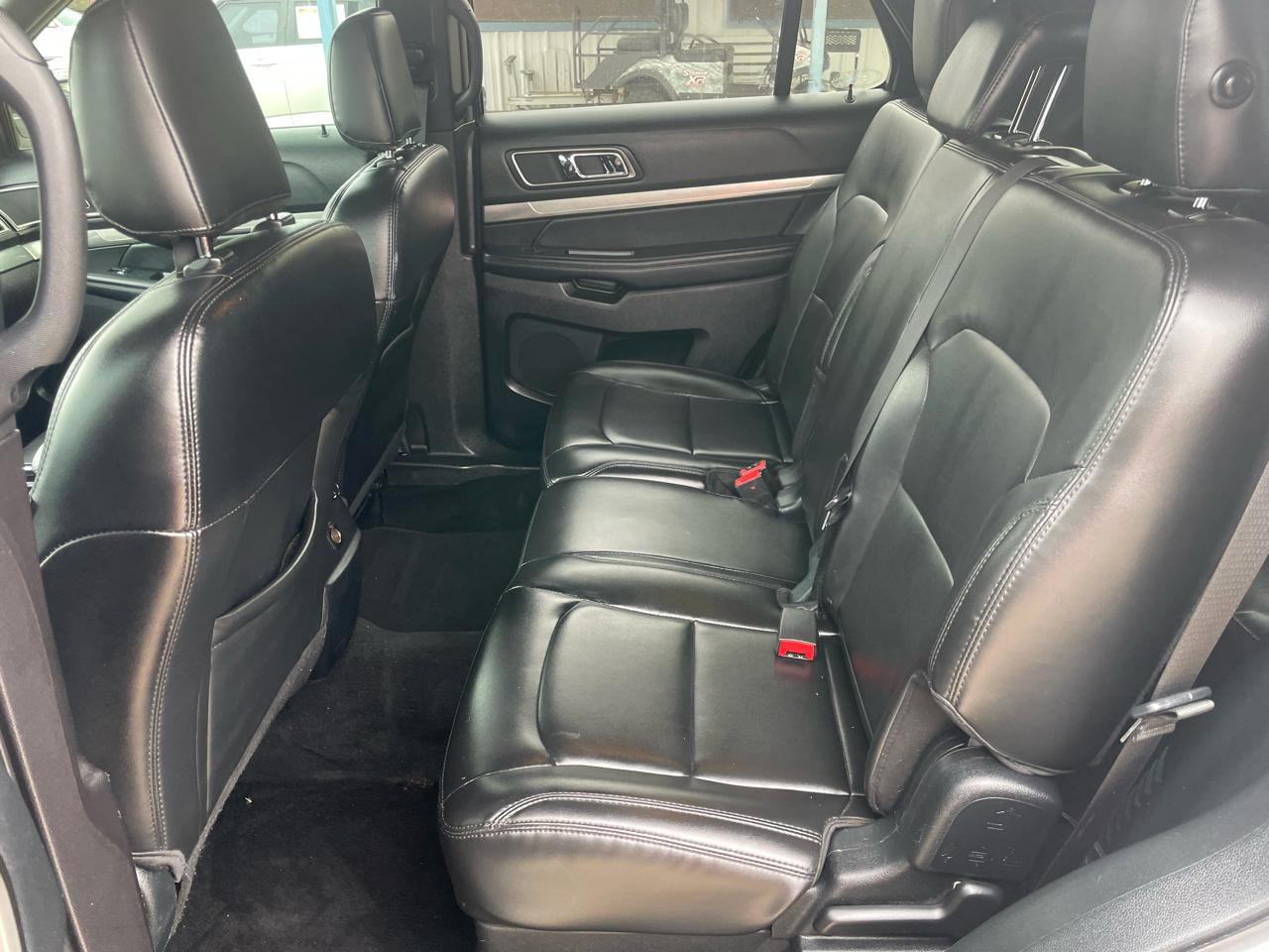 Ford Explorer XLT FWD 2019