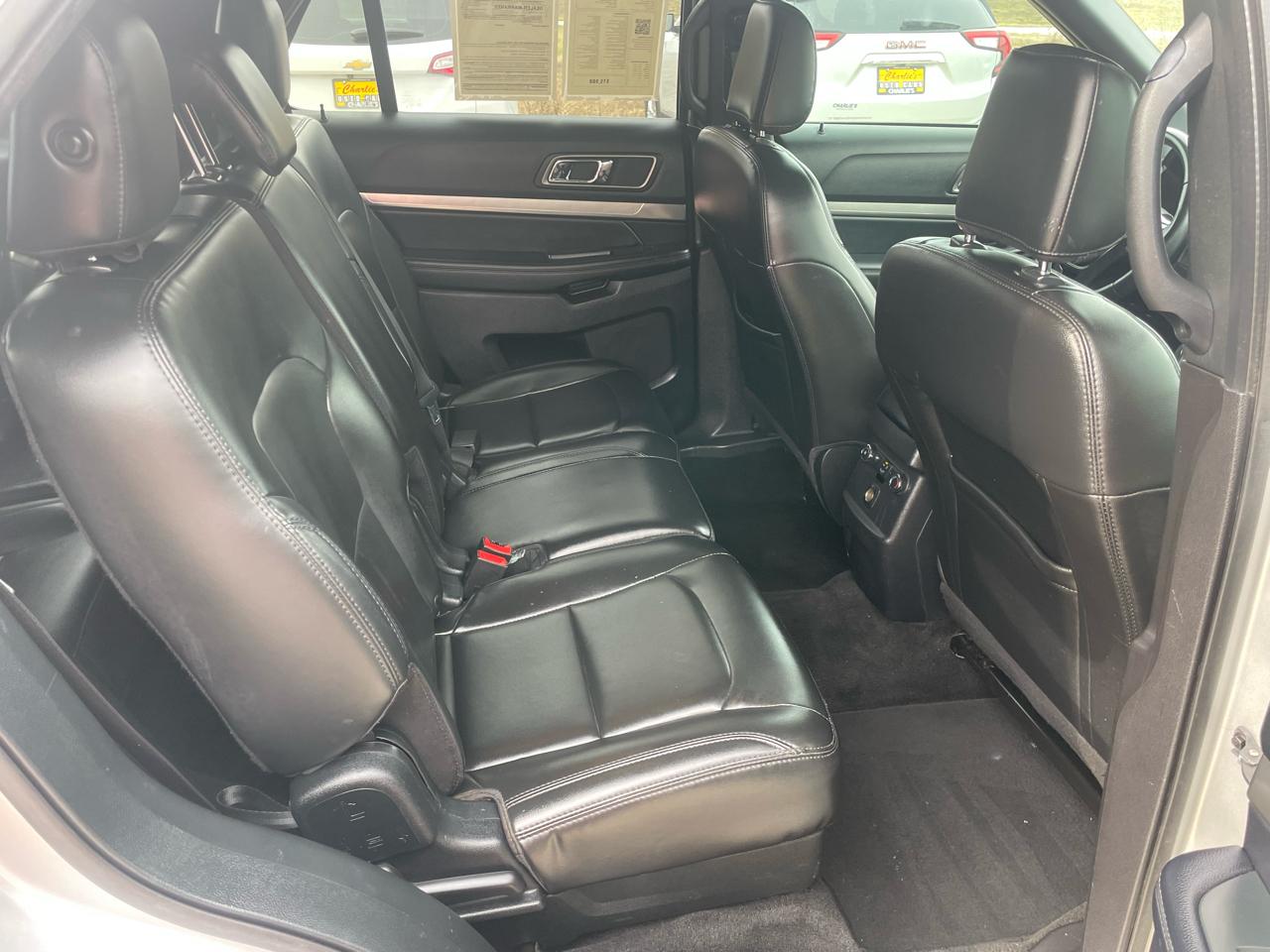 Ford Explorer XLT FWD 2019