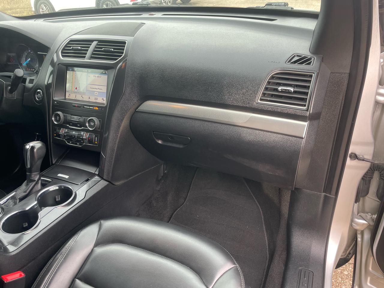 Ford Explorer XLT FWD 2019