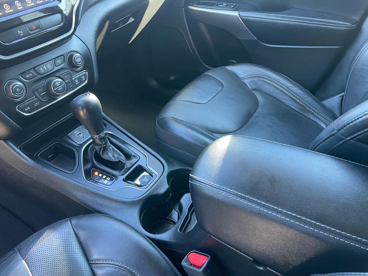 Jeep Cherokee Limited FWD 2019