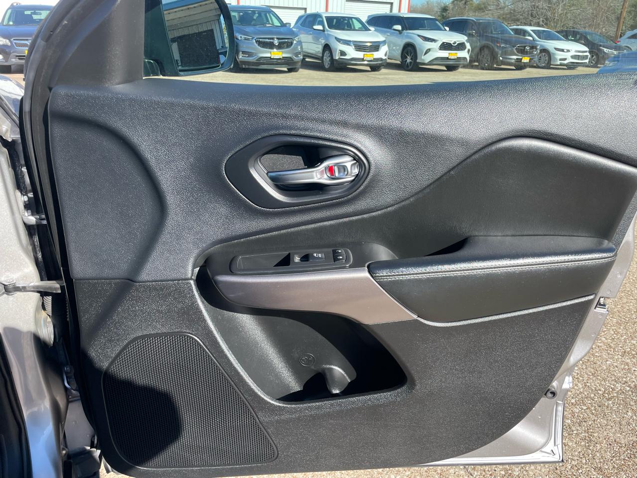 Jeep Cherokee Limited FWD 2019