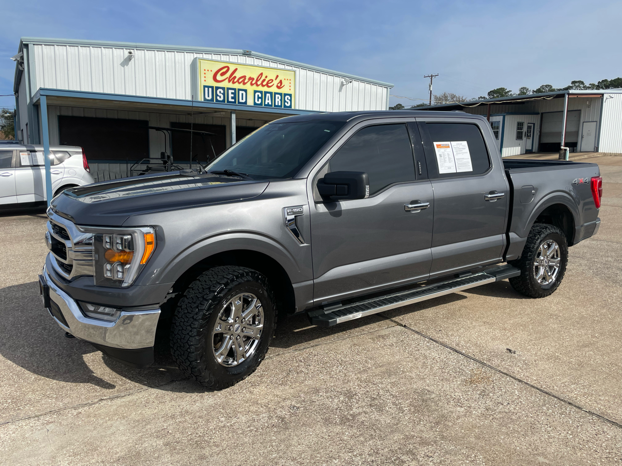 Ford F-150 XLT 4WD SuperCrew 5.5' Box 2022