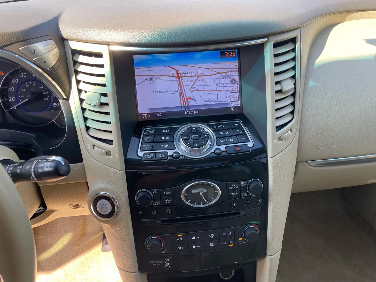 Infiniti QX70 RWD 4dr 2015