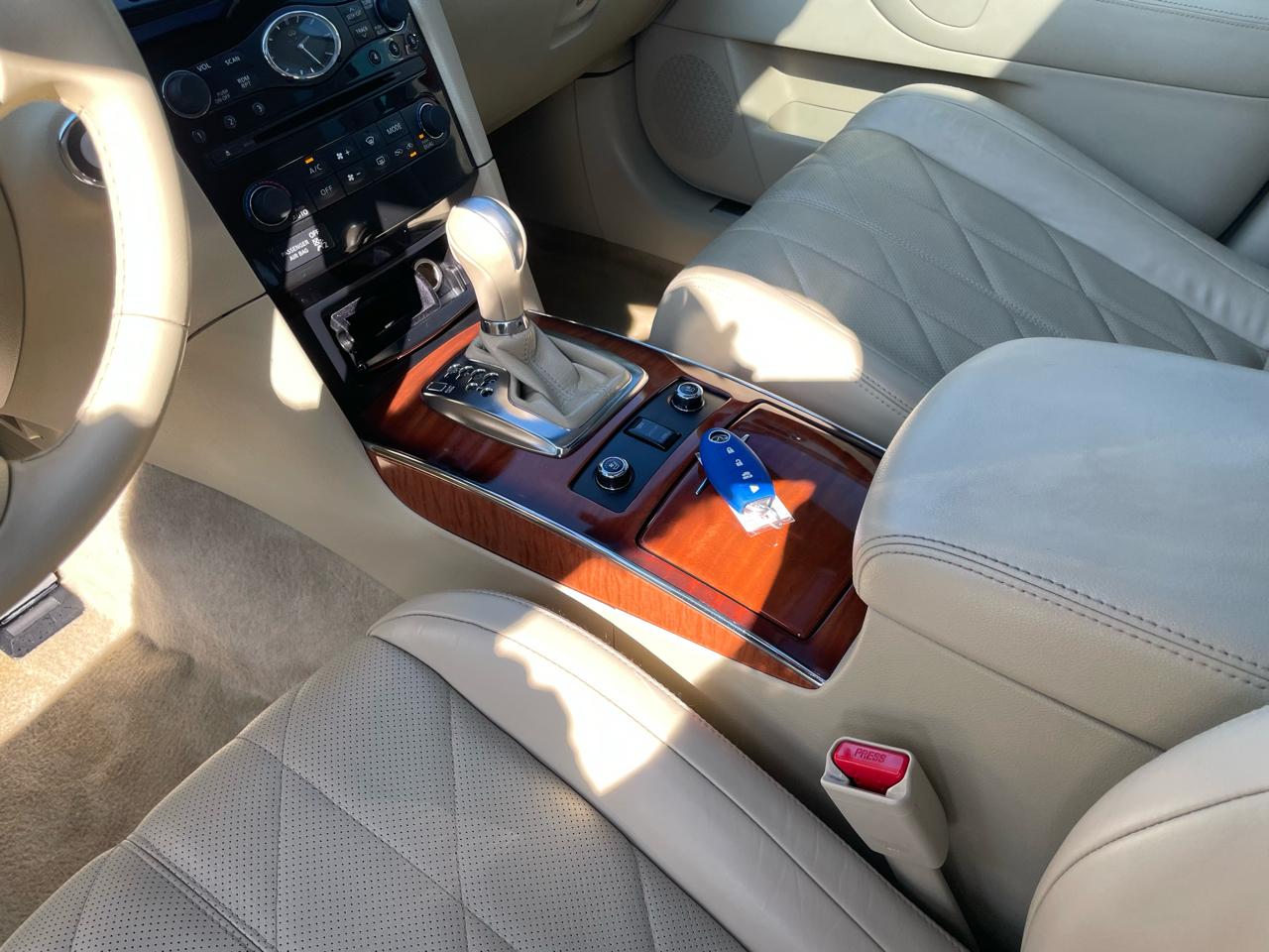 Infiniti QX70 RWD 4dr 2015