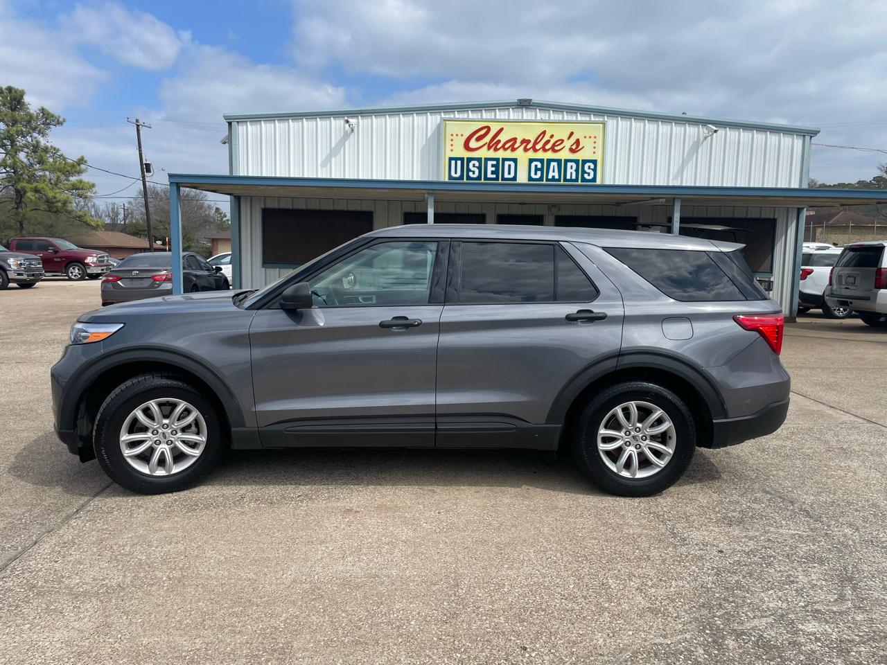 Ford Explorer Base RWD 2021