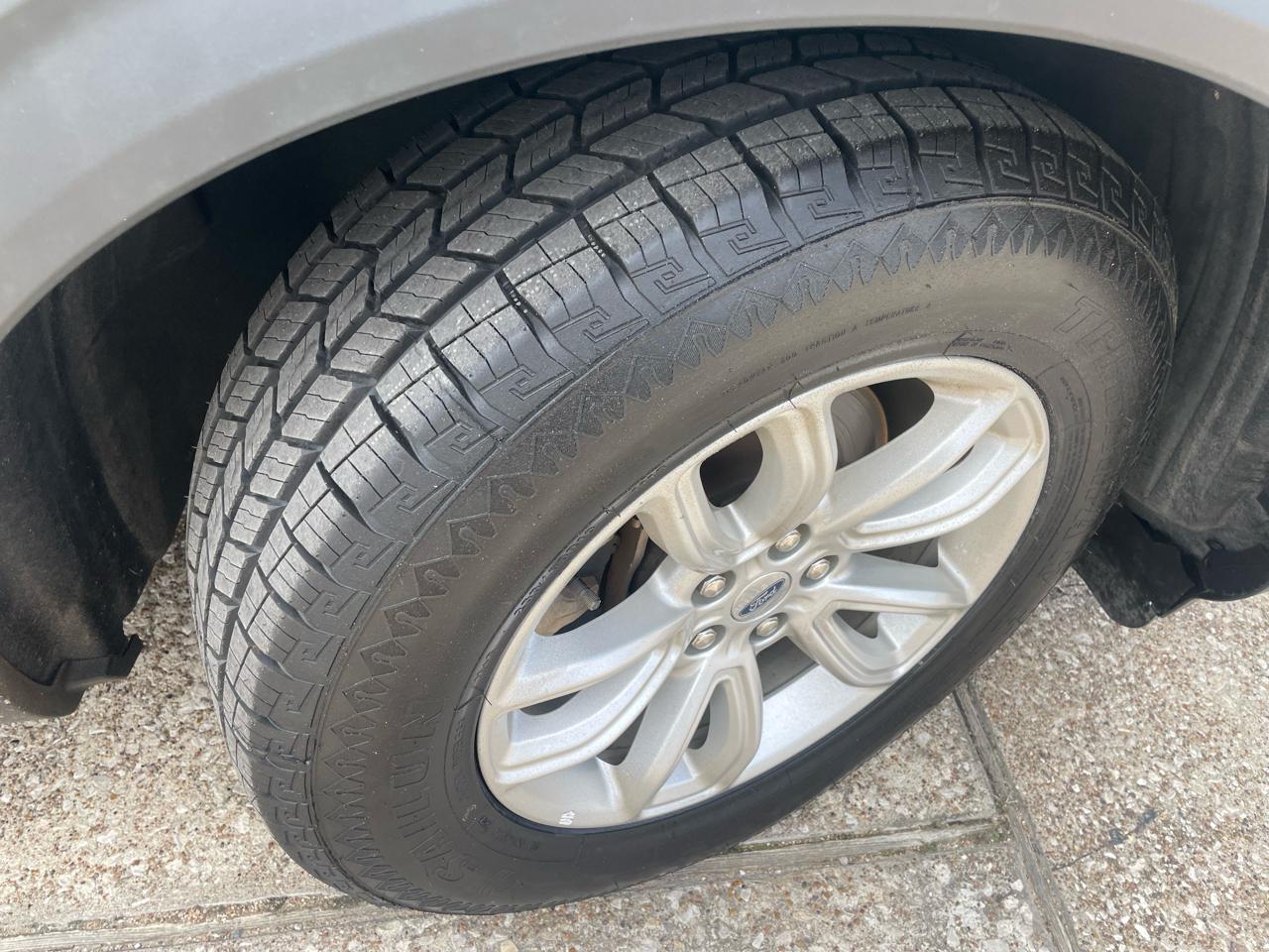 Ford Explorer Base RWD 2021