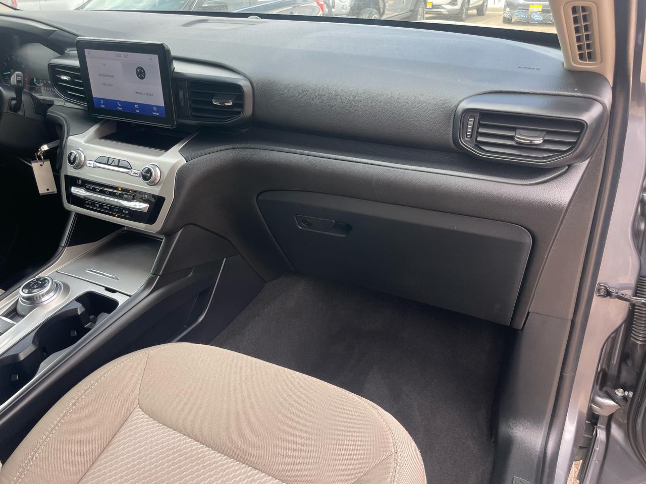 Ford Explorer Base RWD 2021