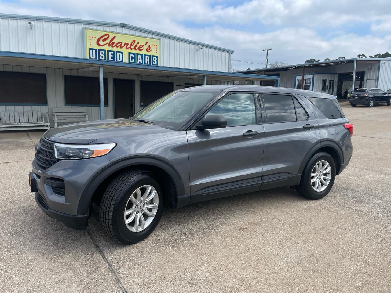 Ford Explorer Base RWD 2021