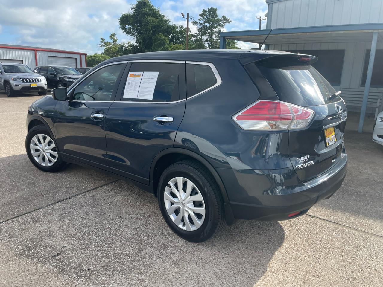 Nissan Rogue FWD 4dr S 2015