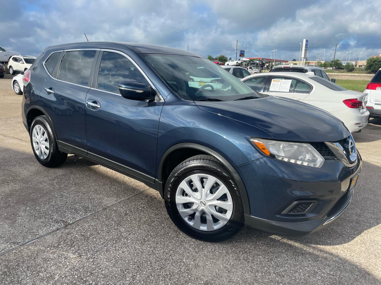 Nissan Rogue FWD 4dr S 2015