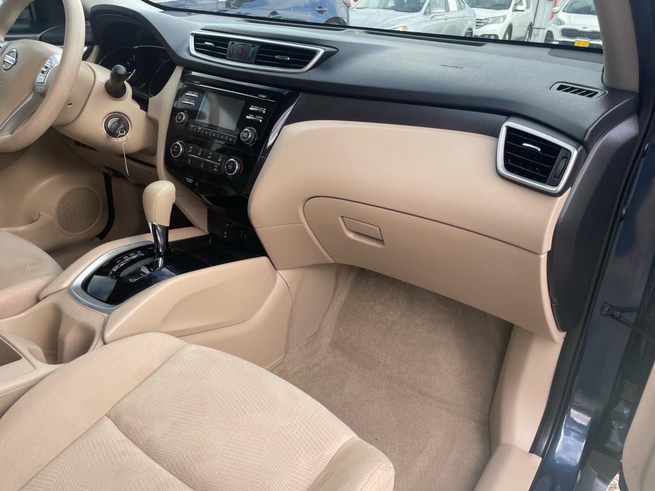 Nissan Rogue FWD 4dr S 2015