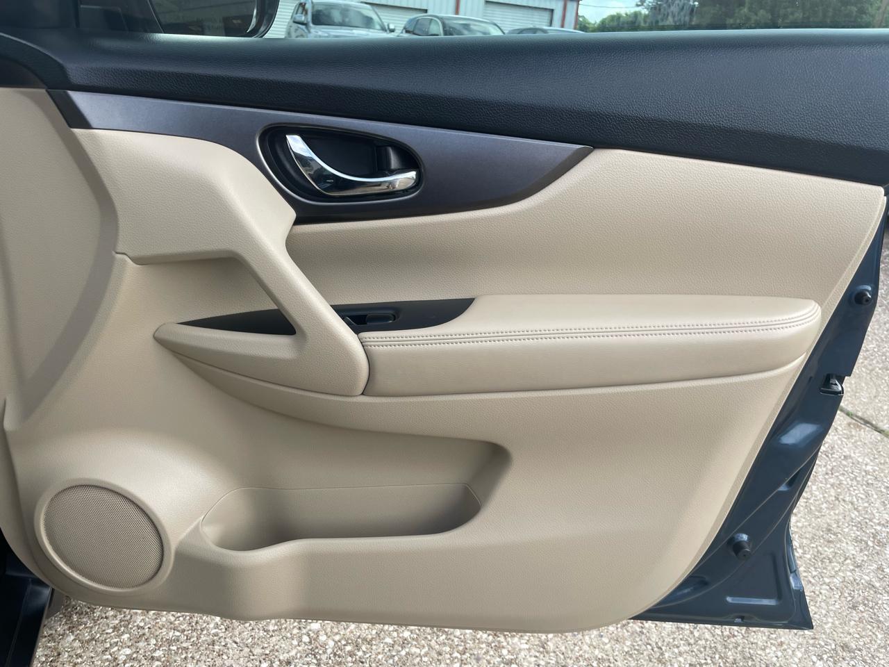 Nissan Rogue FWD 4dr S 2015