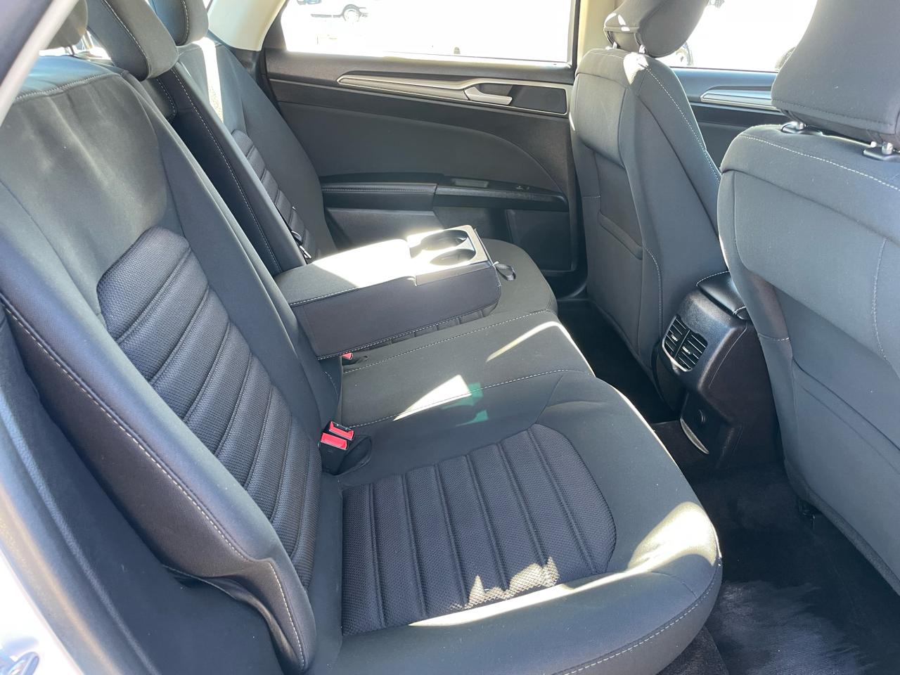 Ford Fusion SE FWD 2018