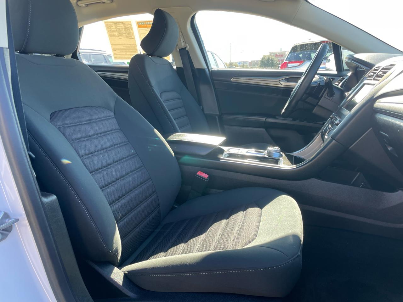 Ford Fusion SE FWD 2018