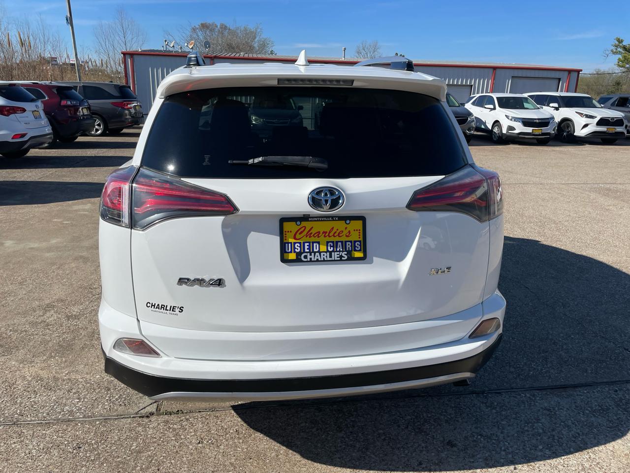 Toyota RAV4 Adventure FWD (Natl) 2018