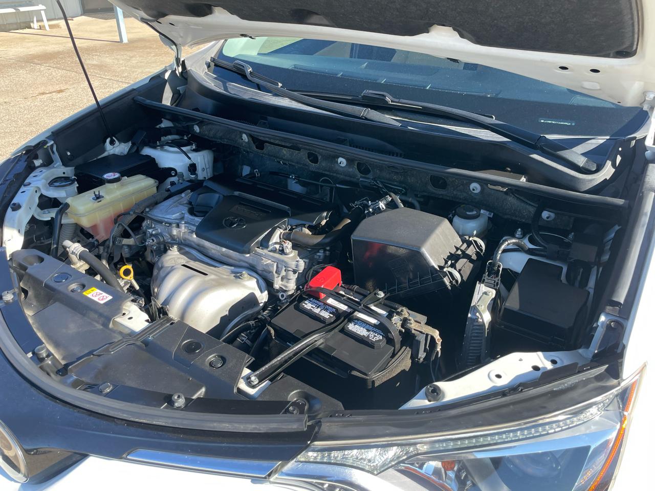 Toyota RAV4 Adventure FWD (Natl) 2018