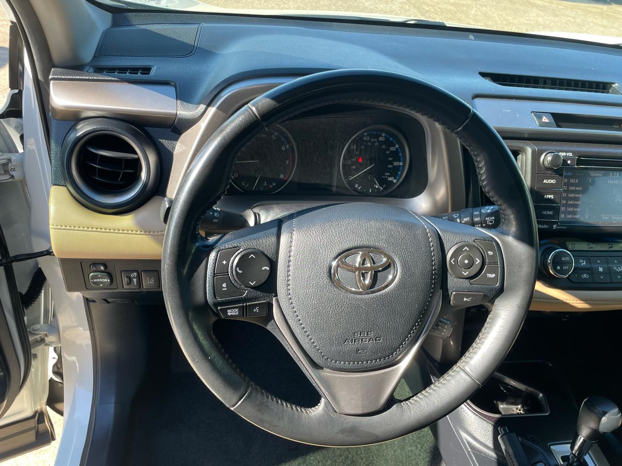 Toyota RAV4 Adventure FWD (Natl) 2018