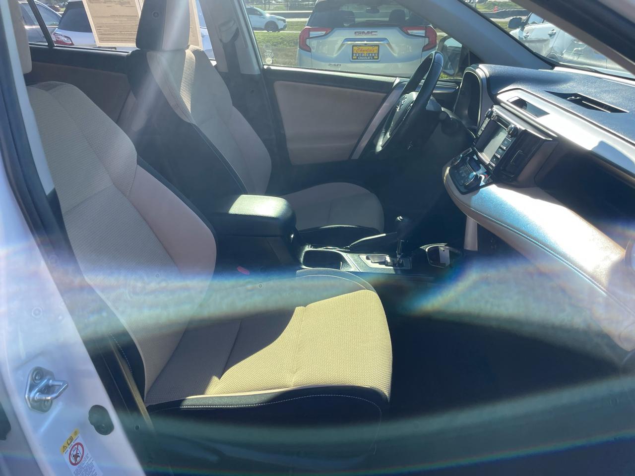 Toyota RAV4 Adventure FWD (Natl) 2018