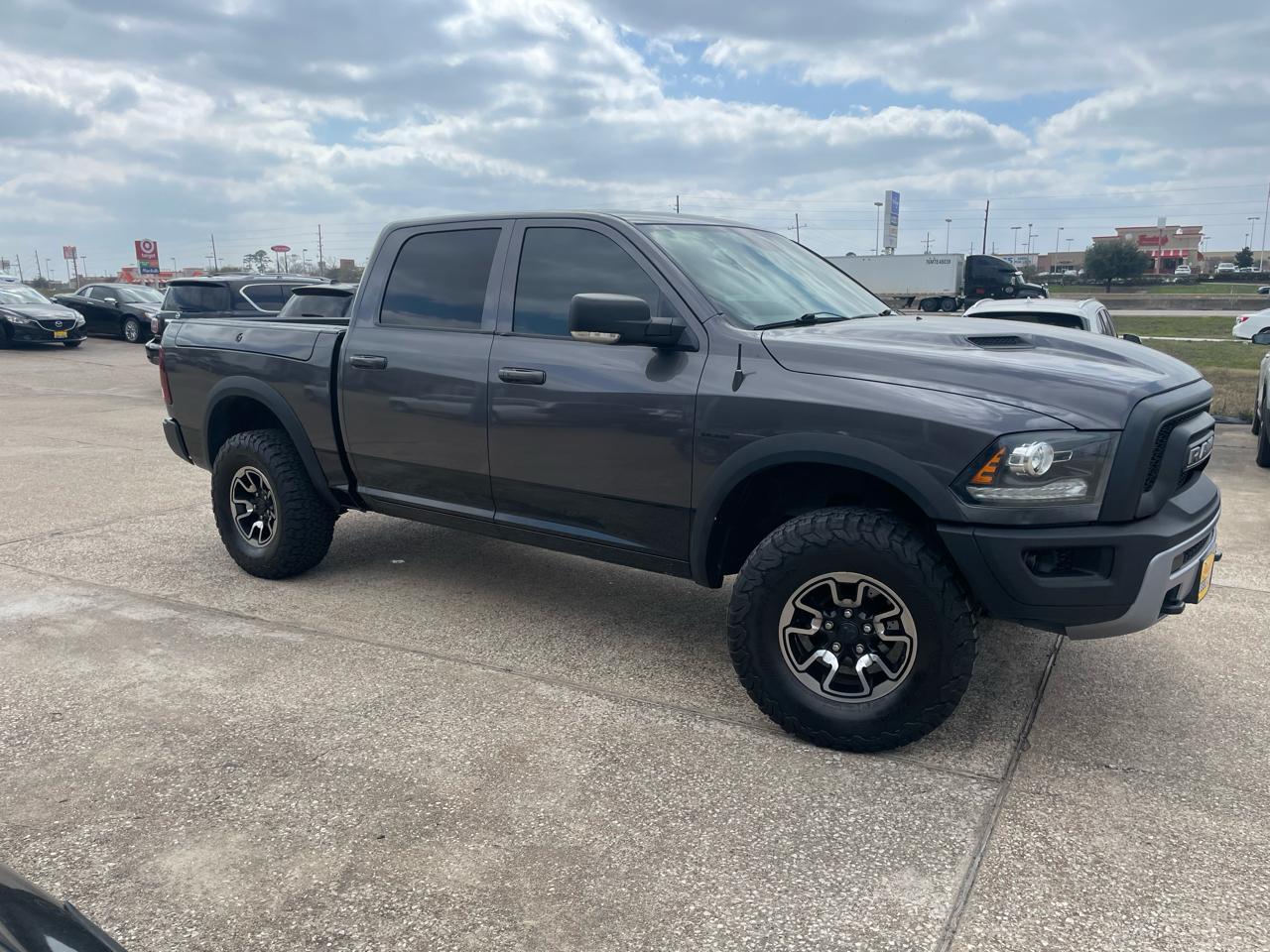 RAM 1500 Rebel 4x4 Crew Cab 5'7" Box 2017